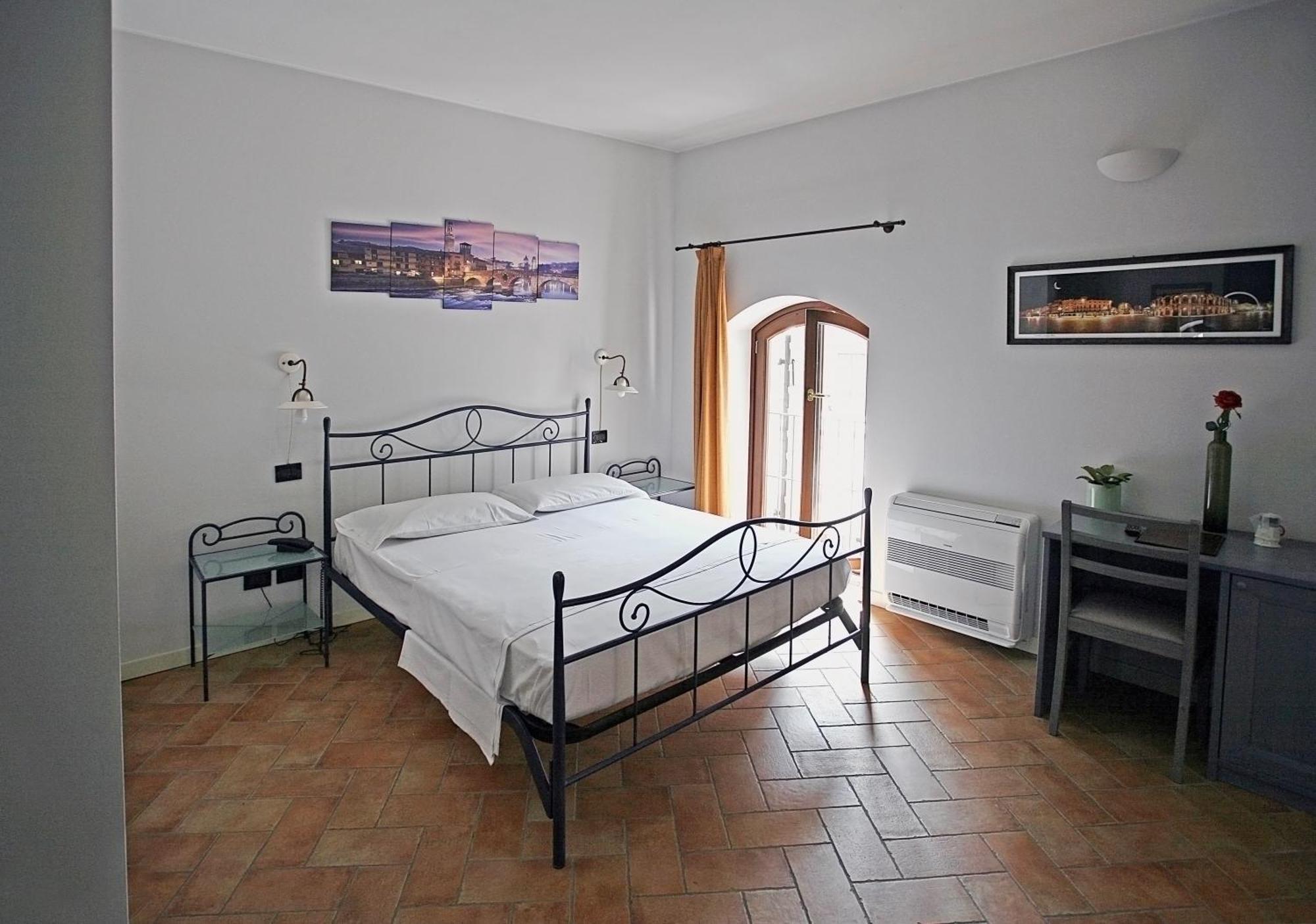 Hotel Antichi Cortili Dossobuono Eksteriør billede