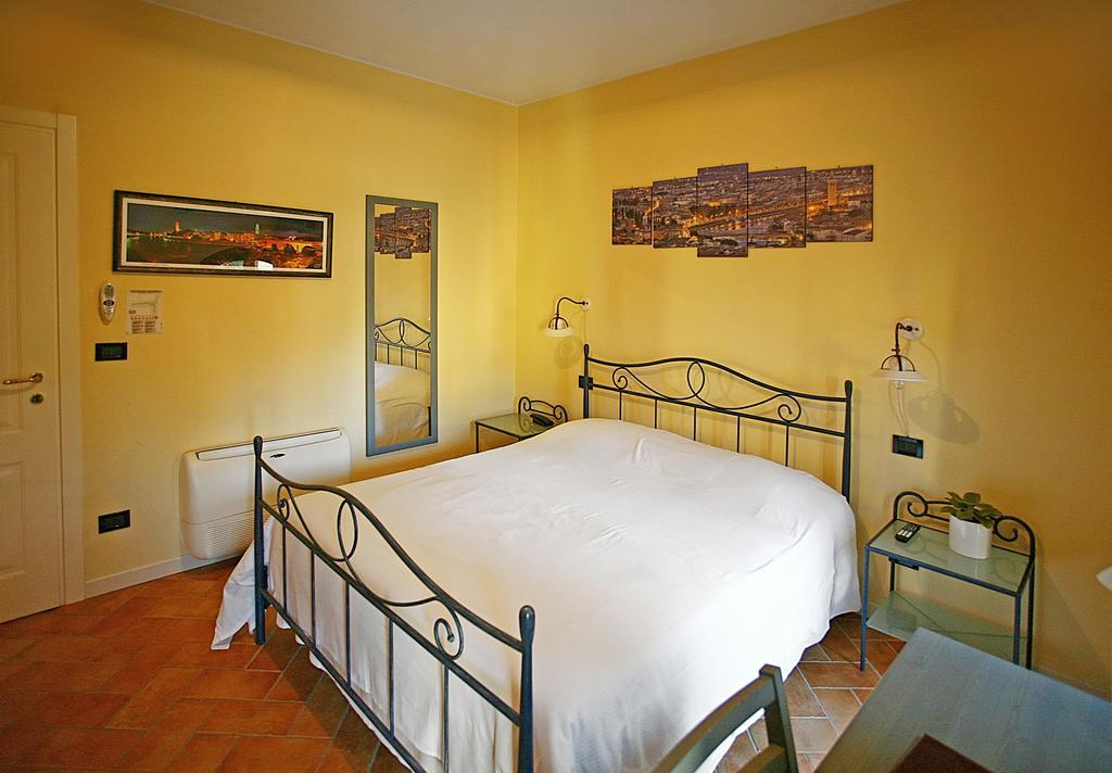 Hotel Antichi Cortili Dossobuono Eksteriør billede