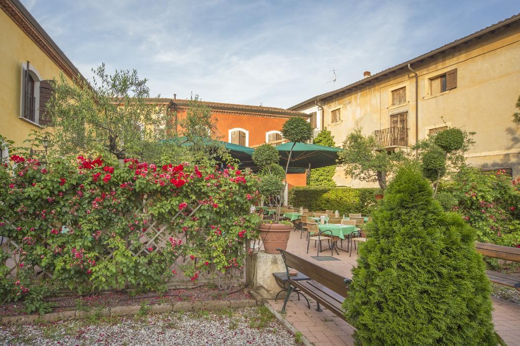 Hotel Antichi Cortili Dossobuono Eksteriør billede