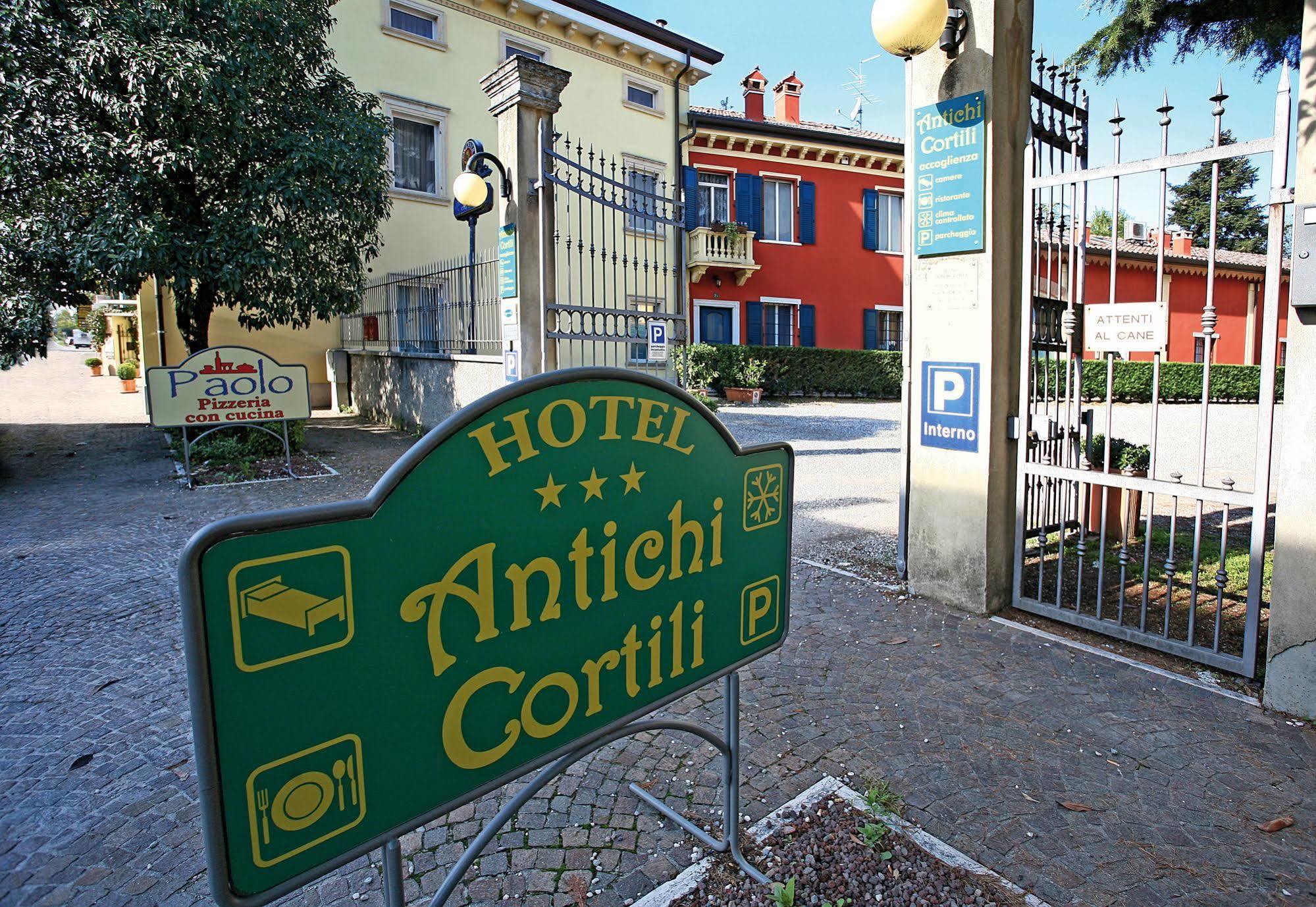 Hotel Antichi Cortili Dossobuono Eksteriør billede