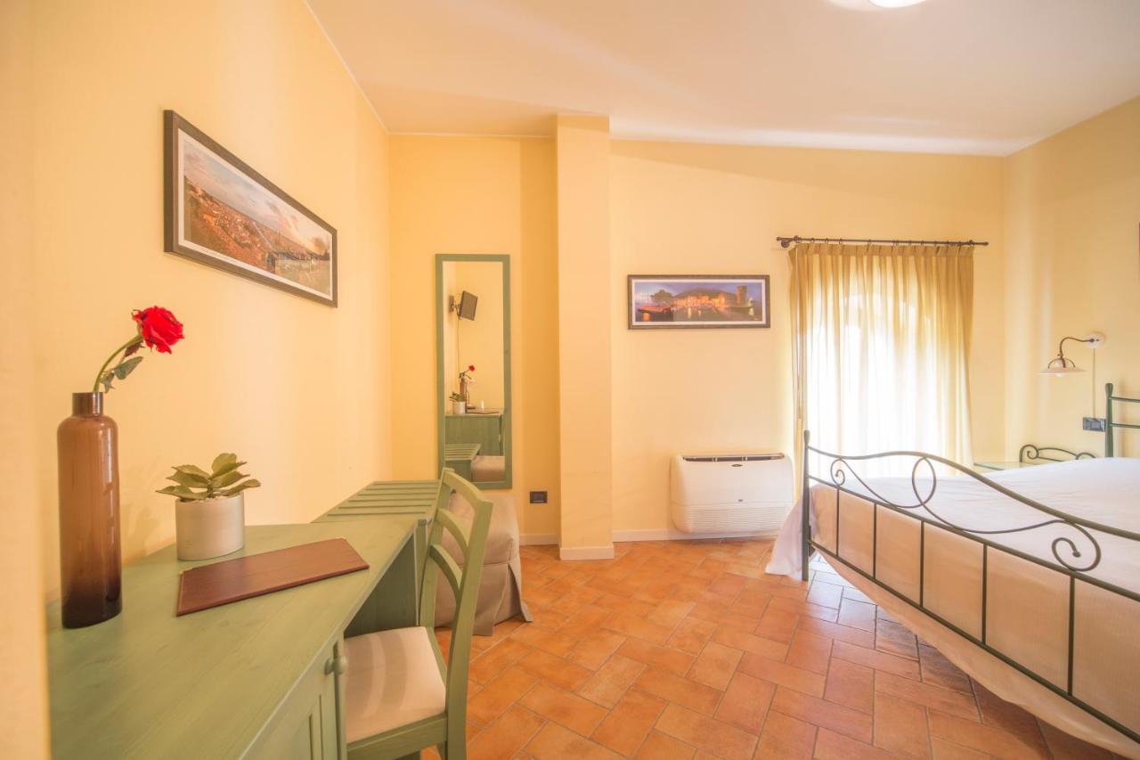 Hotel Antichi Cortili Dossobuono Eksteriør billede